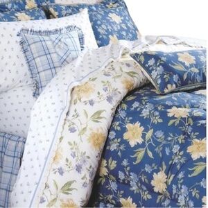 Laura Ashley Emilie Blue & Yellow Floral Comforter & Pillow Sham Full Size